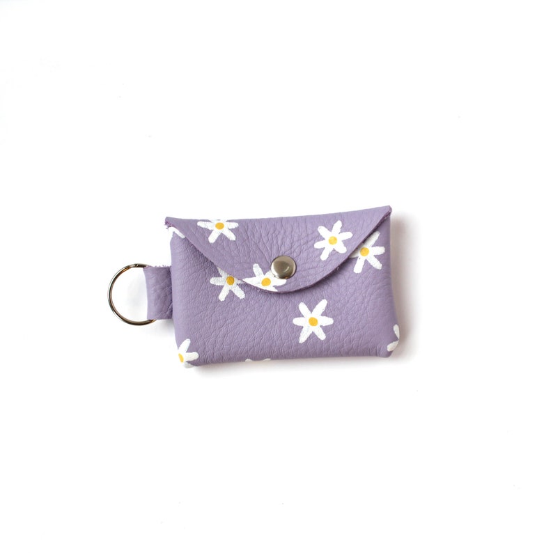 Hand Painted Daisy Cardholder Keyring image 4