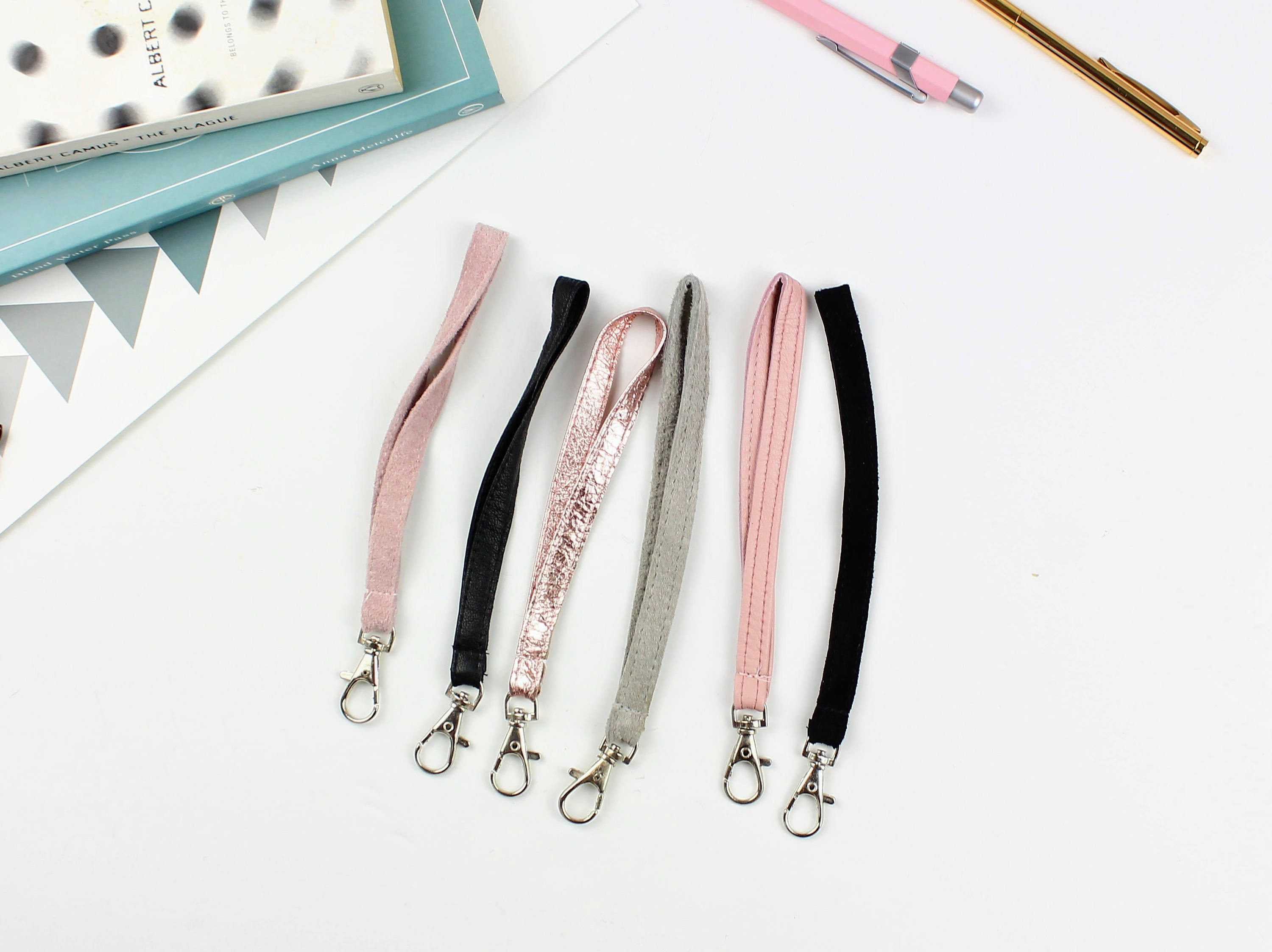 Additional Wrist Strap for any Bag
