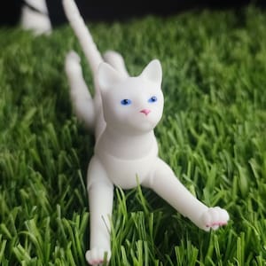 BJD cat pets with blue eyes makeup for doll