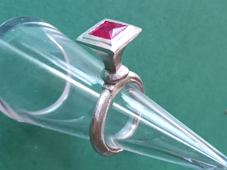 NEW Most Aesthetic Ring ever image 4