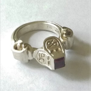 Craeven 16thC Quatrefoil silver ring