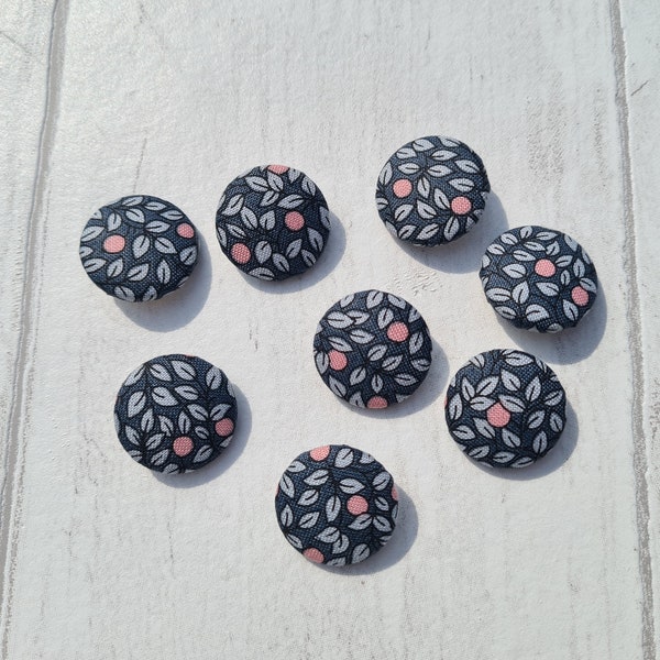 Lot de 6 boutons en tissu Liberty 22 mm Hidcote Berry, fleurs faites main, tissu fait main, tissu en coton, boutons en métal, lot de 6 gris rose