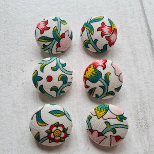 Liberty Fabric Buttons 22mm Handmade Fabric Covered Buttons Cotton Fabric Metal Buttons Sets of 6 Liberty of London Culloden Vine