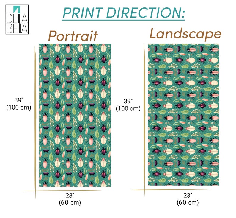 Op de afbeelding: Een digitaal printontwerp met een herhalend patroon van gestileerde kevers, bladeren en gouden accenten op een teal achtergrond. Het ontwerp wordt in twee ori&euml;ntaties getoond: portret en landschap. De print is 39 inch bij 23 inch (100 cm bij 60 cm).