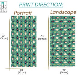 Op de afbeelding: Een digitaal printontwerp met een herhalend patroon van gestileerde kevers, bladeren en gouden accenten op een teal achtergrond. Het ontwerp wordt in twee ori&euml;ntaties getoond: portret en landschap. De print is 39 inch bij 23 inch (100 cm bij 60 cm).