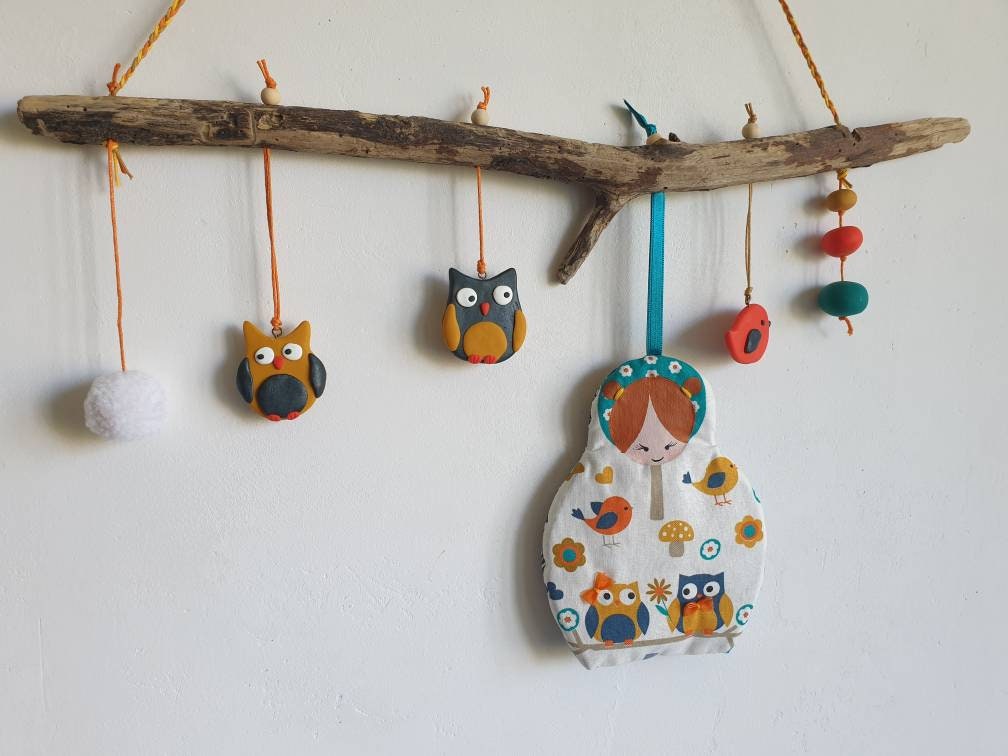 Déco'poupette Fille sur Bois Flotté. Modèle Hibou.