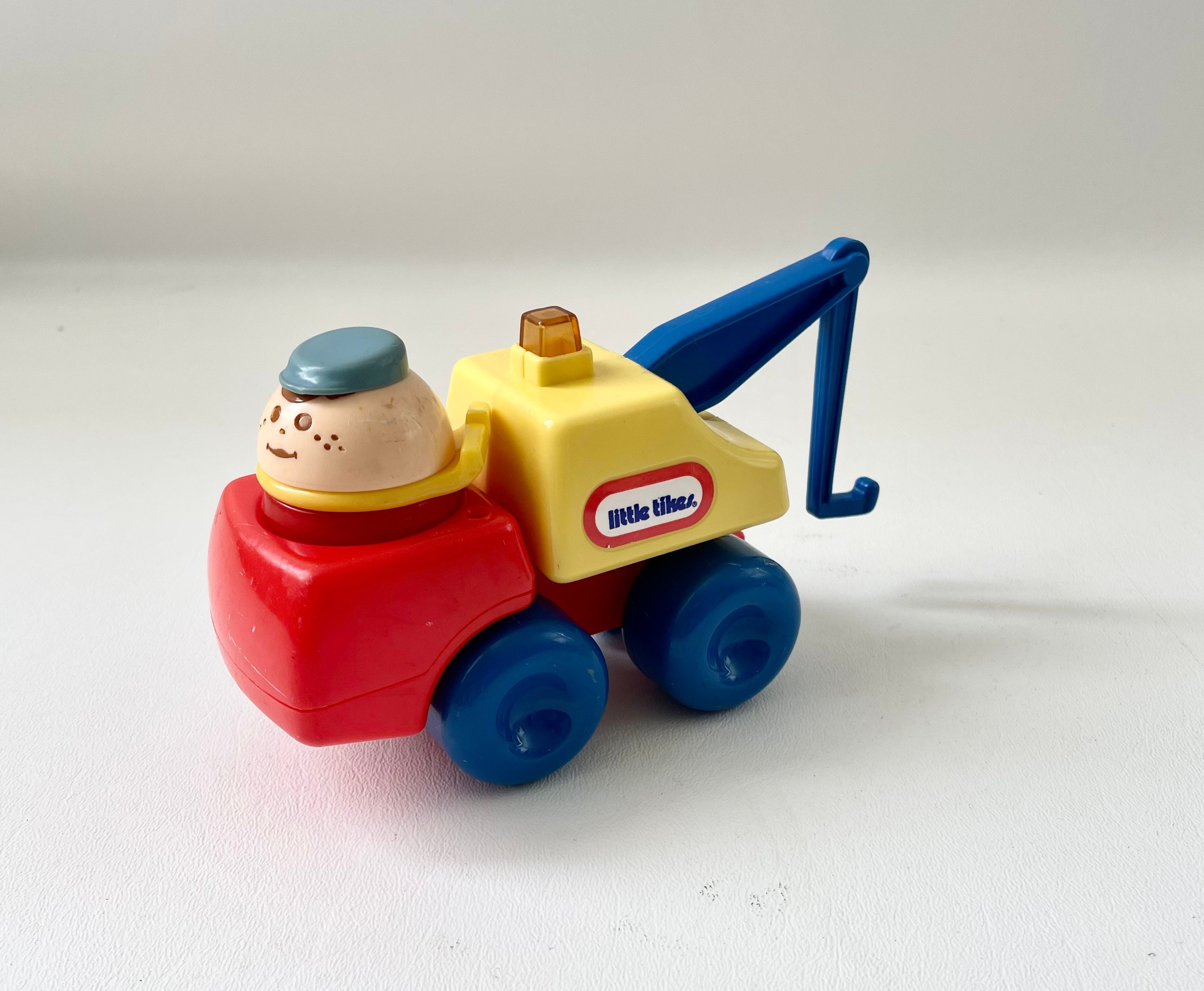 Little tikes sales tow truck