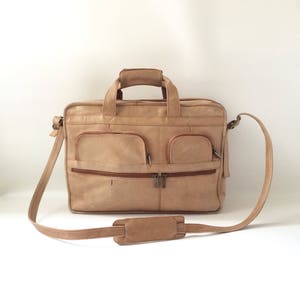 Porte-documents vintage en cuir brun doux