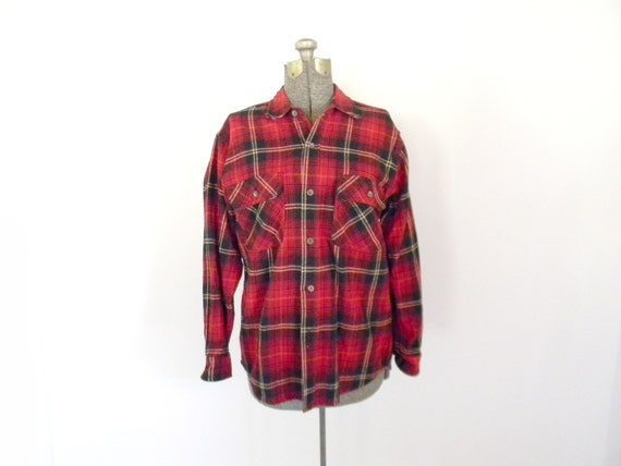 Mens Red Plaid Flannel Shirt / Size Medium - image 2