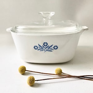 Vintage Corning Ware Blue Cornflower 2.5 Quart Casserole Dish
