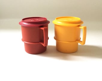 Vintage Tupperware Mugs / Set of 2
