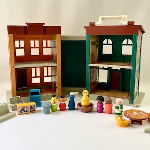 Vintage 1974 Fisher Price Sesame Street Play Family Set- #938