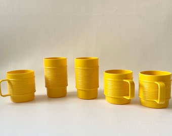 Set of Five Yellow Retro Plastic Rubbermaid Cups