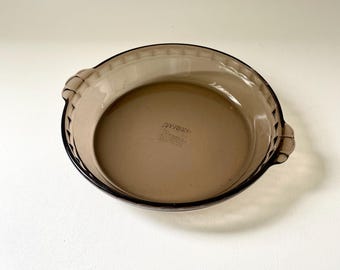 Vintage 9.5 inch Pyrex Pie Dish