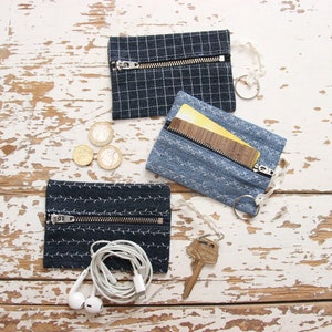 Porte-monnaie en denim de broderie primitive, portefeuille en denim recyclé, pochette pour casque en denim, sac à main en denim, porte-carte en denim, porte-clés en denim