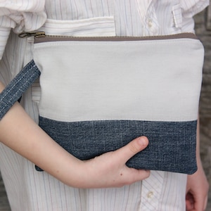 Bolso clutch de mezclilla, bolso de maquillaje de mezclilla reciclado, bolso con cremallera de mezclilla, bolsa de mezclilla reciclada, embrague cosmético de mezclilla, embrague de jeans