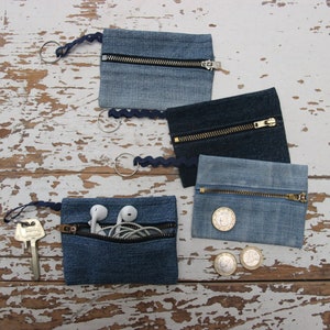 Porte-monnaie en denim, portefeuille en denim recyclé, petite pochette zippée en denim, petit sac à main en denim, étui en denim, pochette à clés en denim, porte-clés en denim