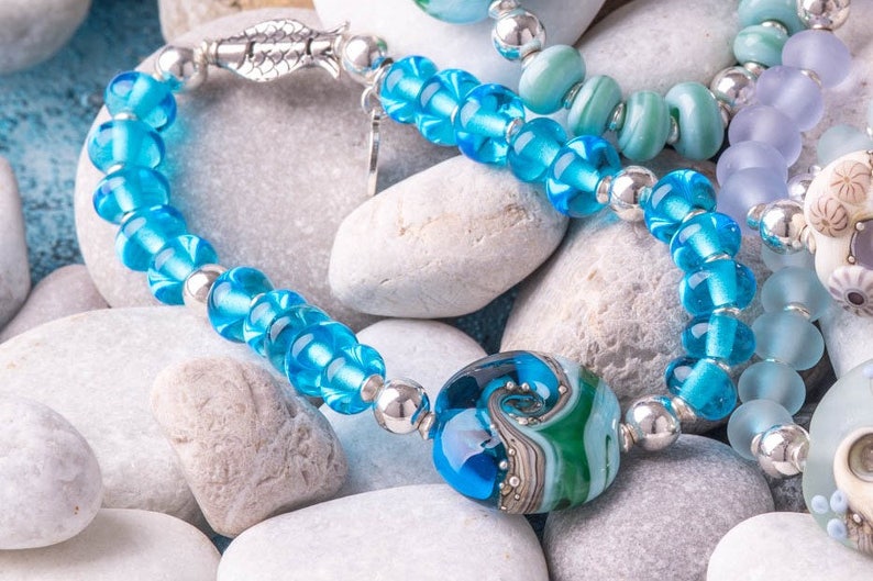 Deep Blue Sea Silver Fish Bracelet handmade glass beads Beach Art Glass UK