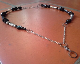 Collier noir et argent en perles