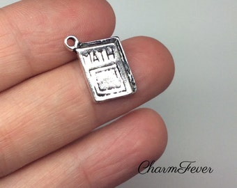 5 per pack Maths//School Themes Tibetan Silver Calculator Charms