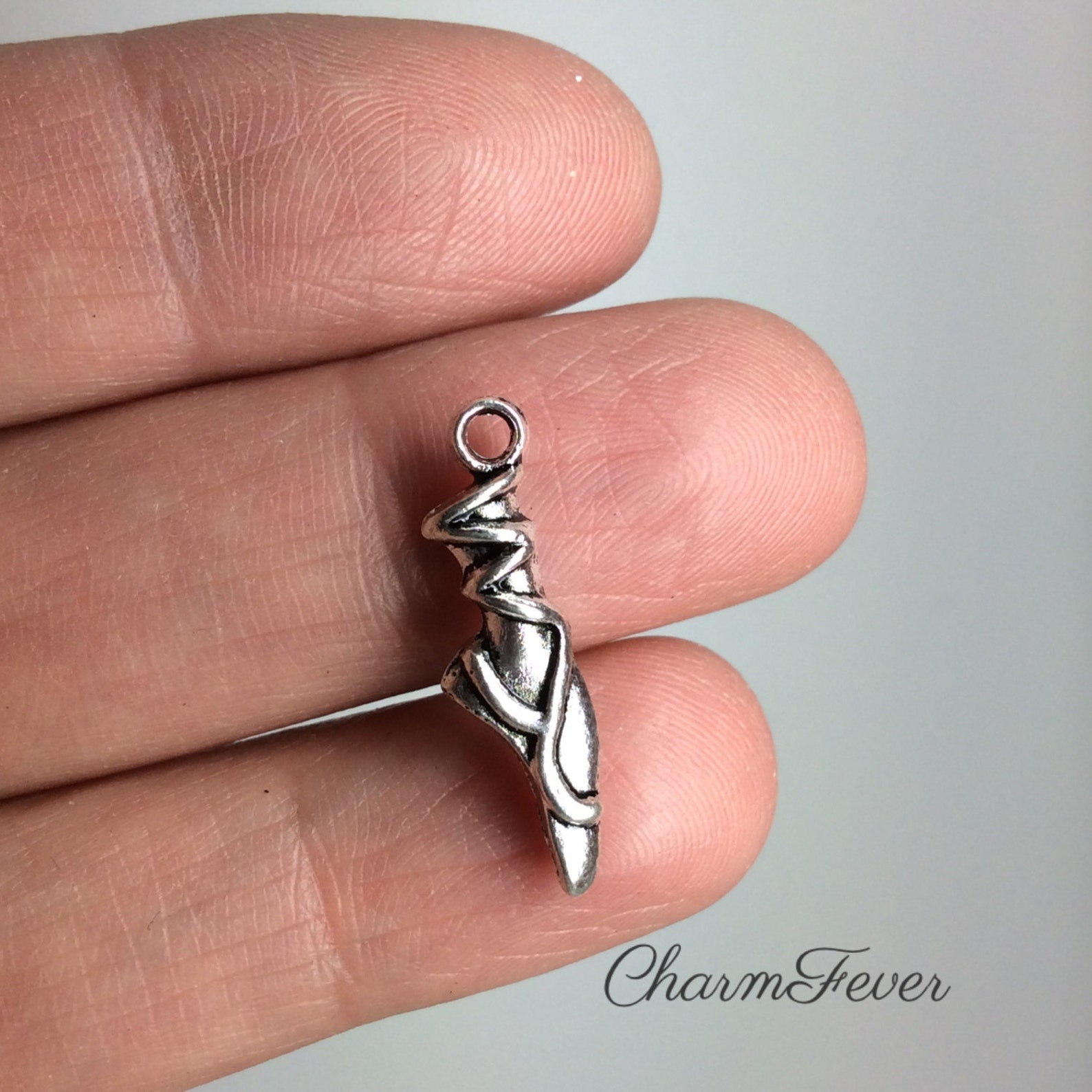 8 ballerina foot charms- 22x6 mm - antique tibetan silver tone- 3d charm- ballet theme ref. 518