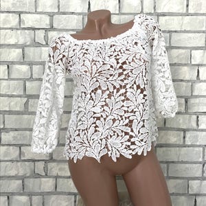 womens top M womens blouse womens white shirt white blouse Retro blouse white Top Classic blouse white lace blouse evening  blouse