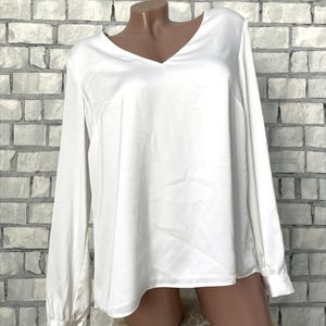 White womens blouse L long sleeve blouse casual office secretary business formal Elegant blouse everyday blouse clasic minimalist blouse