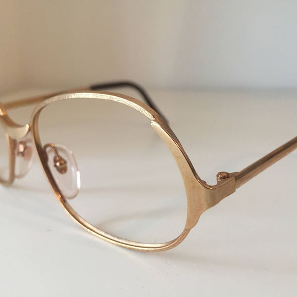 1990's Gold Metal Vintage Eyewear Spectacles/Glasses
