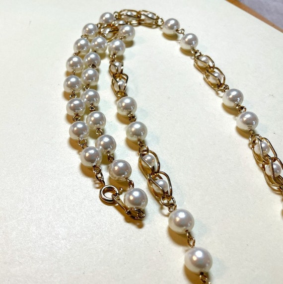 Vintage faux pearl and chain necklace, 24 inches … - image 5