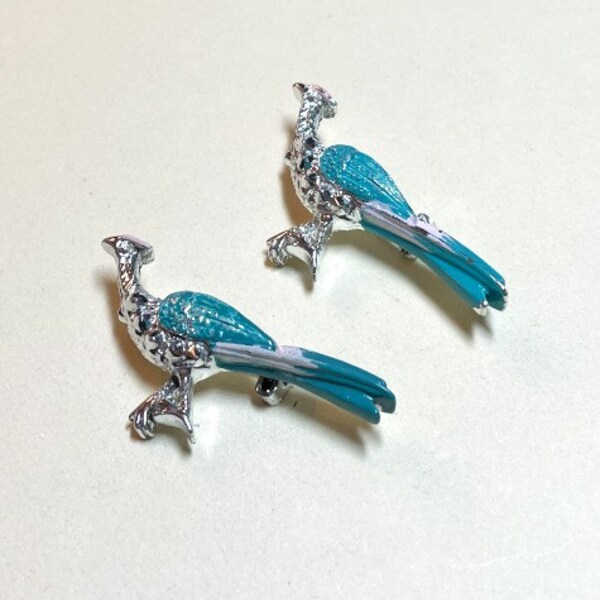 Matching pair of vintage pheasant brooches, silvertone metal, turquoise enamel, bird brooches, pheasant pin, scatter pin, 1950s-60s PA1194