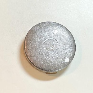 Vintage shabby mirror powder compact, silvertone and goldtone metal, mirror, powder compact, midcentury vanity, 1950s  CD3311