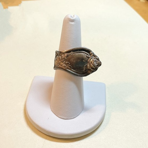 Vintage rose design spoon ring, size 7, silverton… - image 1
