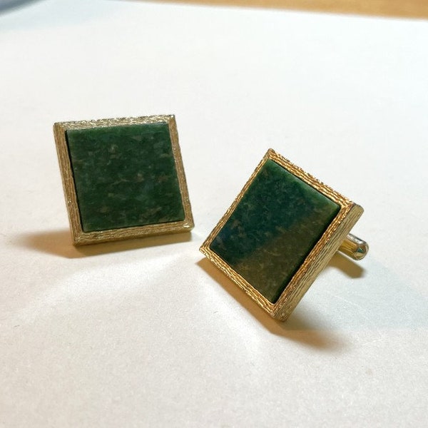 Vintage cufflinks from Destino, goldtone squares with green marble stone, Destino cufflinks, green cufflinks, gold cufflinks 1970s-80s M5182