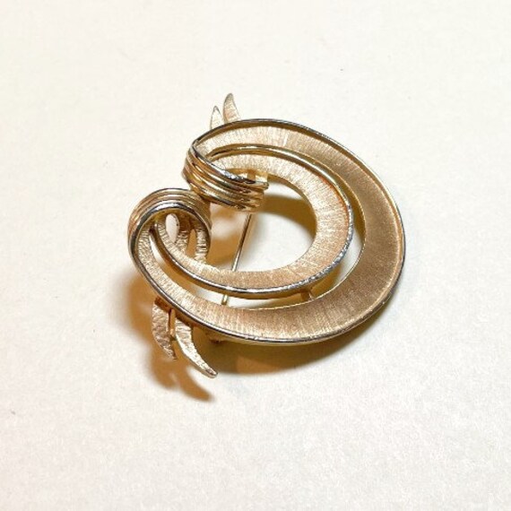 Vintage Statement Trifari Brooch, Brushed Goldtone Metal