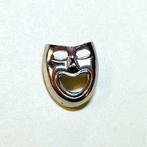 Vintage teeny tiny drama mask brooch, silvertone metal, 3/4 of an inch long, yelling face, tragedy mask, drama brooch, PP2122
