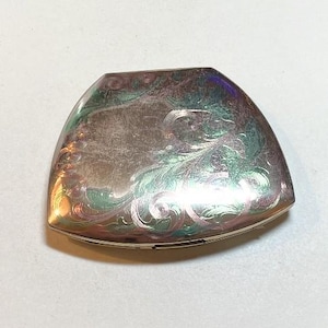 Vintage Elgin American powder compact, scrolling leaf design, mirror, powder reservoir and puff, Elgin Compact, fan shaped, 1950s  CD665
