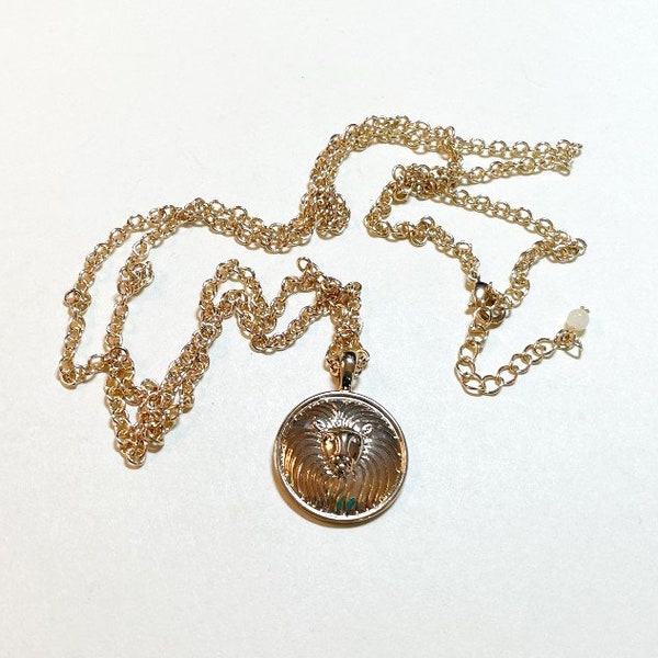 Vintage Leo lion zodiac pendant from NRQ, 33 to 36 inches long, goldtone metal, Leo pendant, lion pendant, Leo necklace, lion necklace, N694