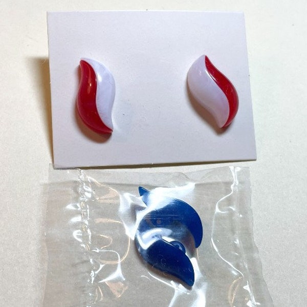 Vintage Avon pierced earrings, Summer Brights Convertible earrings, red and white plastic with blue option, Avon earrings, 1984  A10251