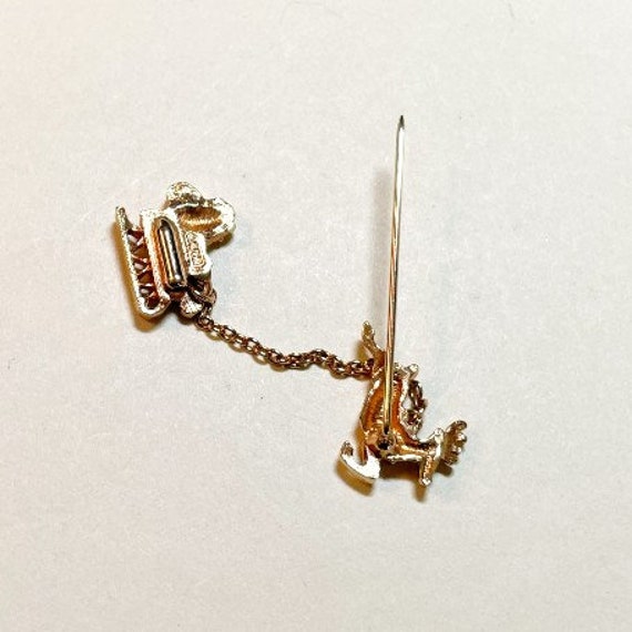 Vintage Avon Christmas pin, goldtone metal stickp… - image 5