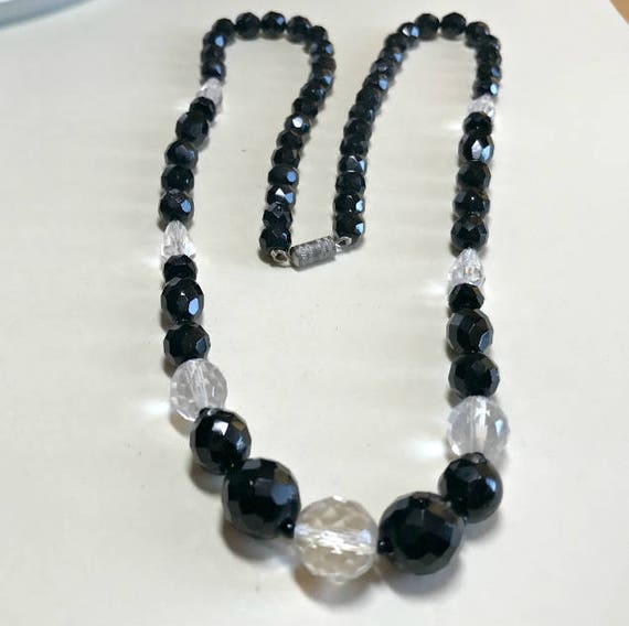 Vintage faceted glass bead necklace, 26 inches, c… - image 4