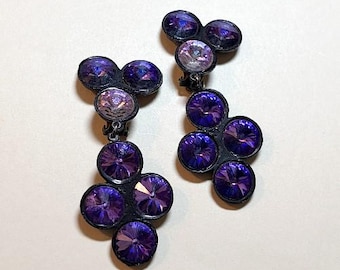 Vintage bold clip earrings, black japanned metal, purple acrylic rhinestones, 1980s  E727