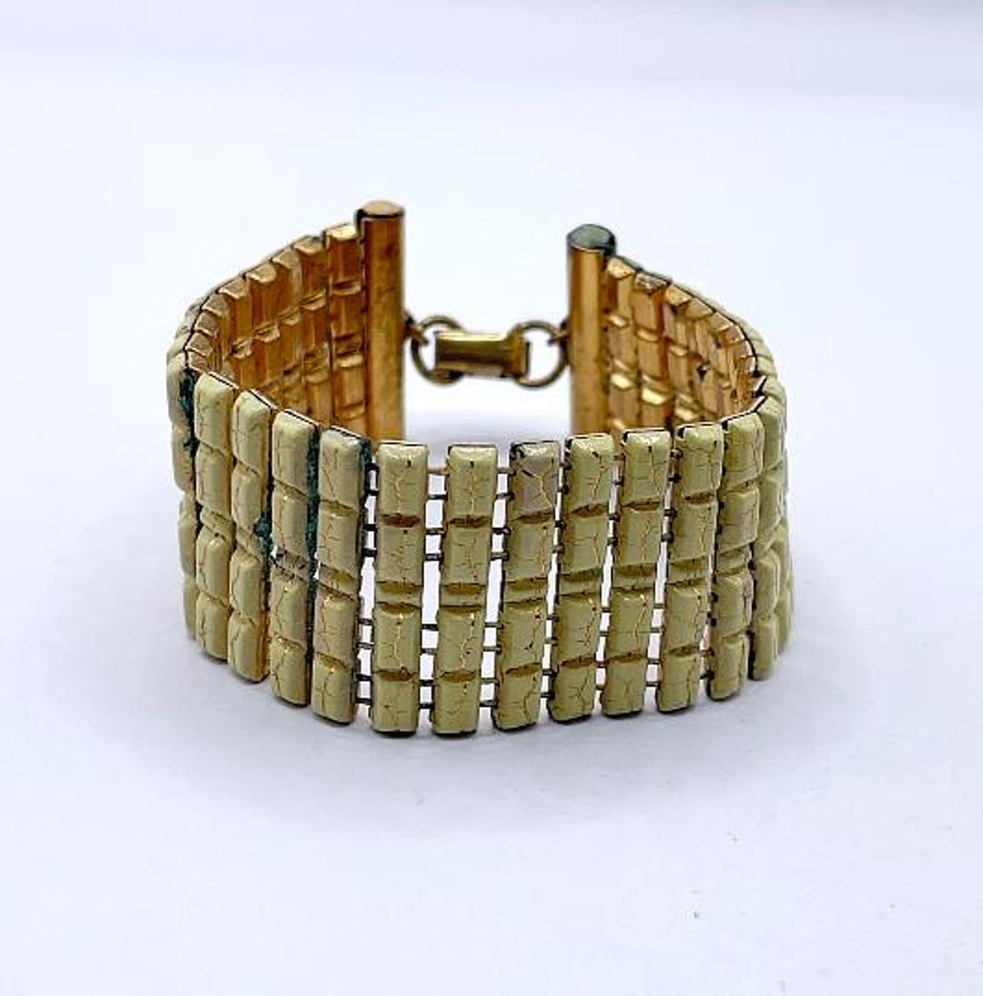 Vintage Chippy Shabby Enamel Link Bracelet, 7 1/2 Inches