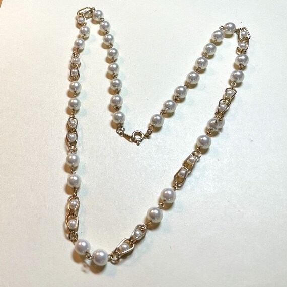 Vintage faux pearl and chain necklace, 24 inches … - image 2