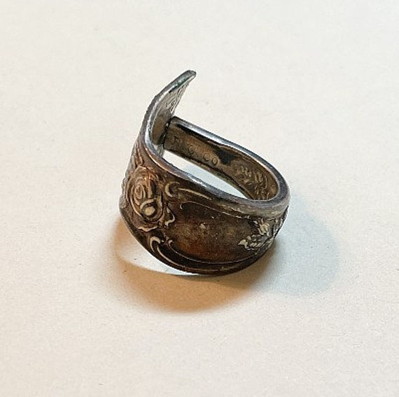 Vintage rose design spoon ring, size 7, silverton… - image 5