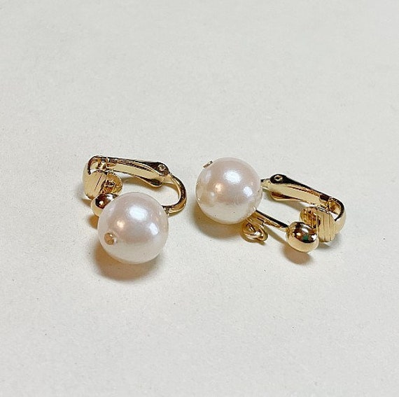 Vintage Avon clip earrings Avon Pearly Drop Clip … - image 1