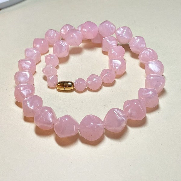 Vintage Avon plastic beaded necklace Tea Rose Necklace Frosted Pink, 20 inches long, pastel pink, Avon pink necklace, 1987  A3281