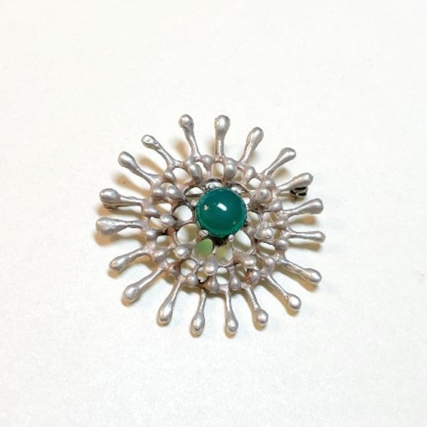 Vintage modern starburst atomic brooch stamped 925 with green cabochon, silver brooch, silver pin, green brooch, green pin, 1960s-70s  P2182