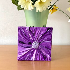 3D Flower Painting: Impasto Textured Purple Floral Artwork (5x5 canvas) bild 8