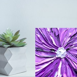 3D Flower Painting: Impasto Textured Purple Floral Artwork (5x5 canvas) bild 4