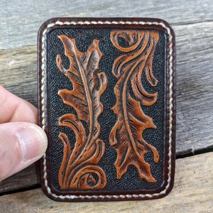 Cartera de bolsillo frontal de cuero con herramientas a mano con diseño de hoja de roble occidental, billetera delgada, billetera de cuero para hombres